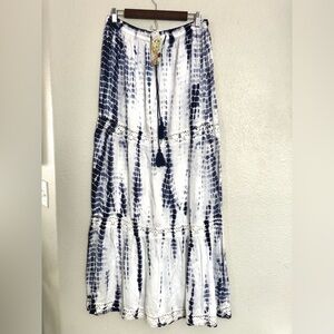 NWT Medium Raviya White and Navy Tie-Dye Maxi Skirt